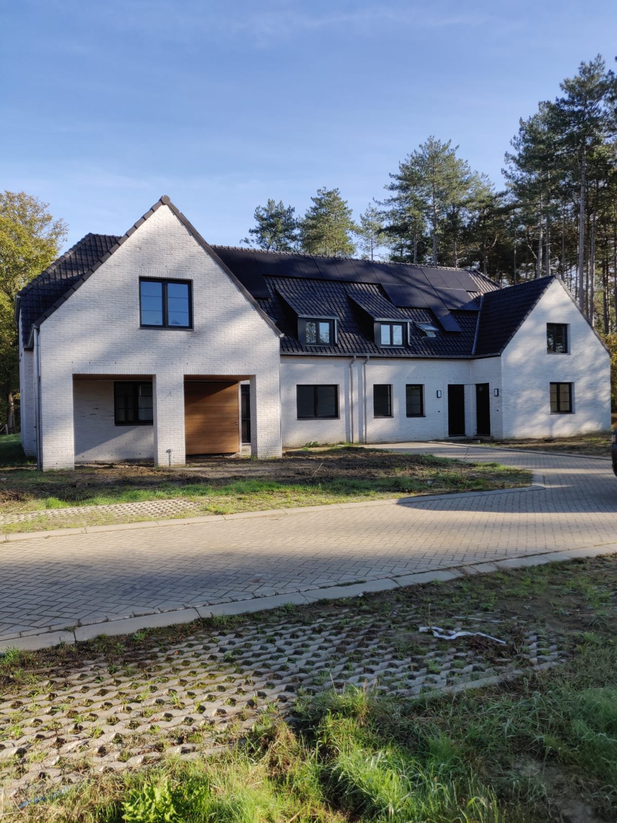 Bonheiden — Villa, ramen en deuren